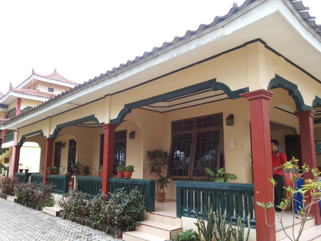 Pasir Putih Resort Bengkulu Exterior photo